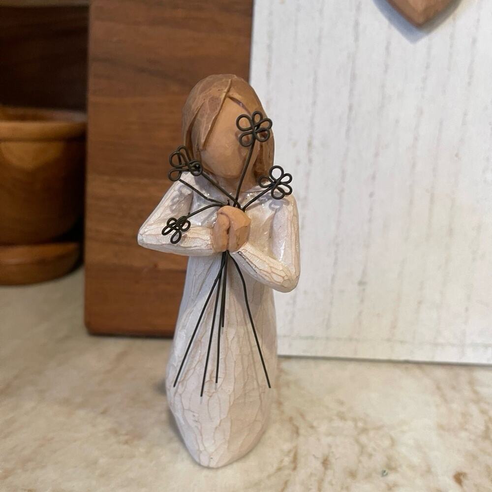Vintage Willow Tree “Friendship”  2004 Figurine 5-1/2”